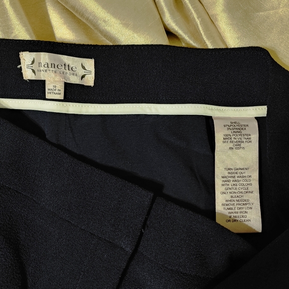 SOLD Nanette Lepore Crepe - Picture 2 of 3